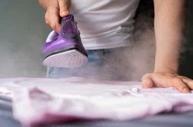 Steam Iron vs. Traditional Iron: Choose Wisely